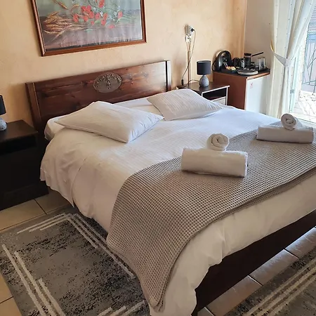 Semeli Guest house